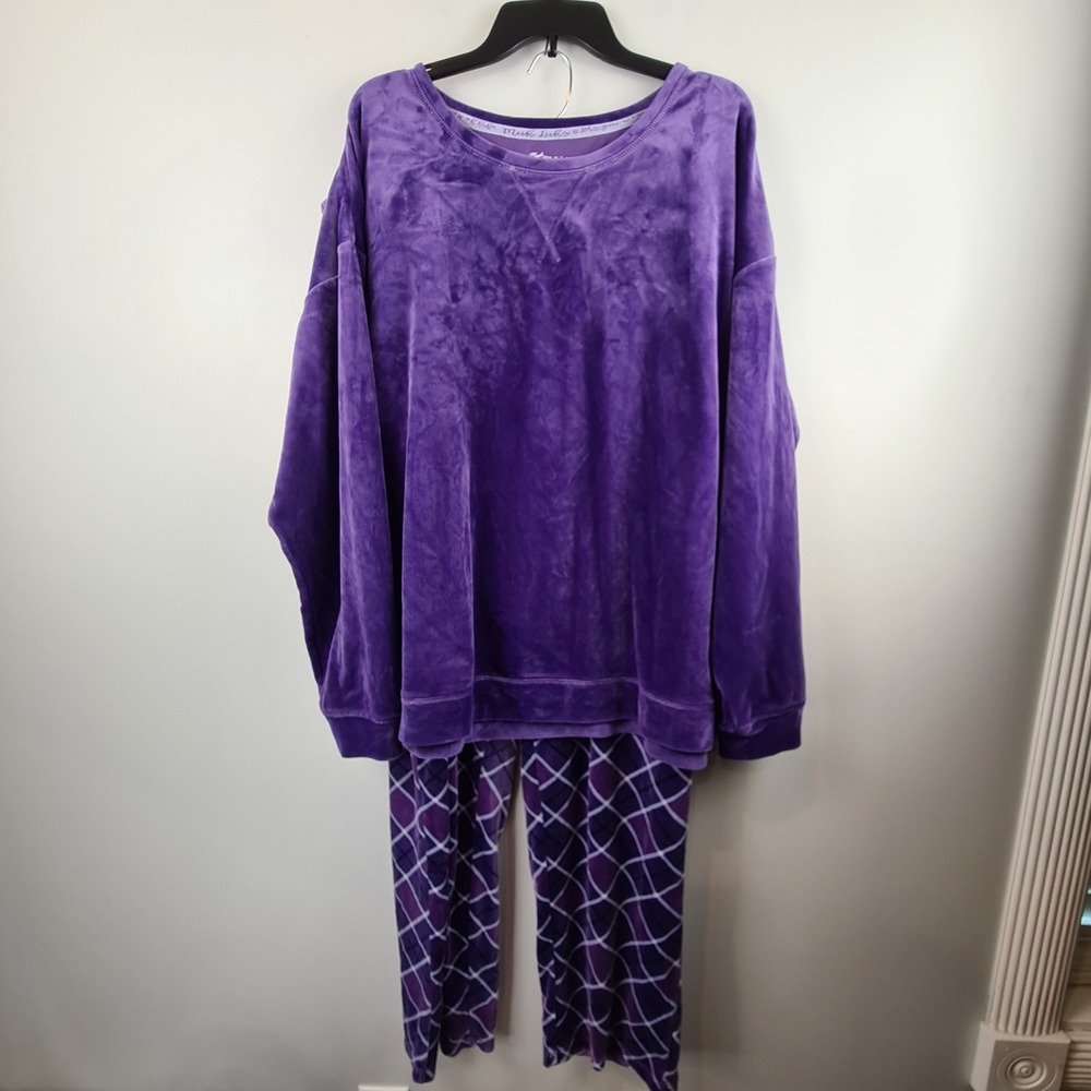 Muk Luks Womens Purple Velour Pajama Set Long Sleeve T3X Plus Size Lounge PJs